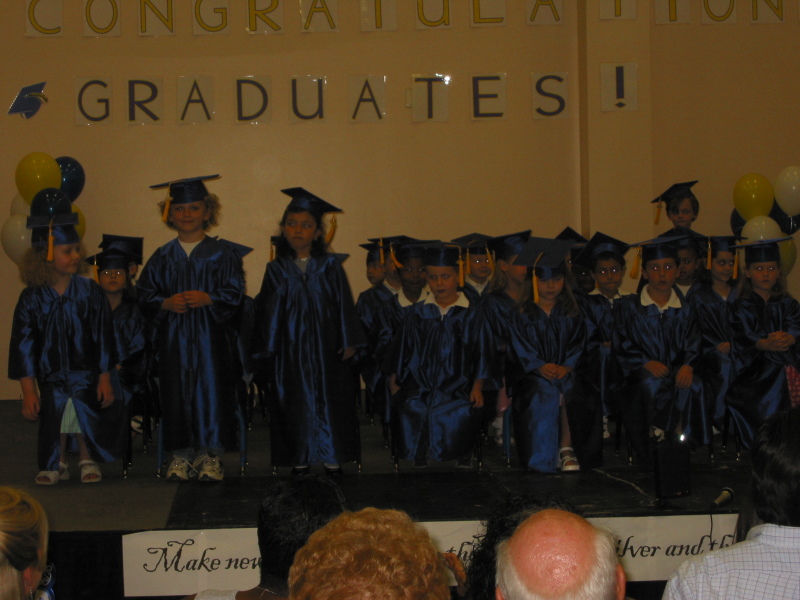 2005/05 May/Vale Preschool Graduation/800x600_IMG_1811.JPG